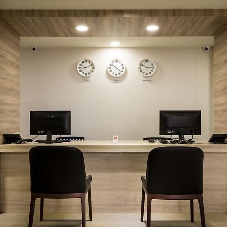 Urhome Hotel Тайбей Екстер'єр фото