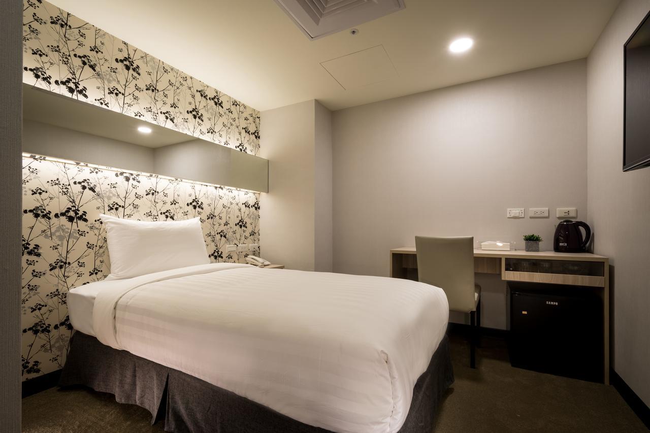 Urhome Hotel Тайбей Екстер'єр фото
