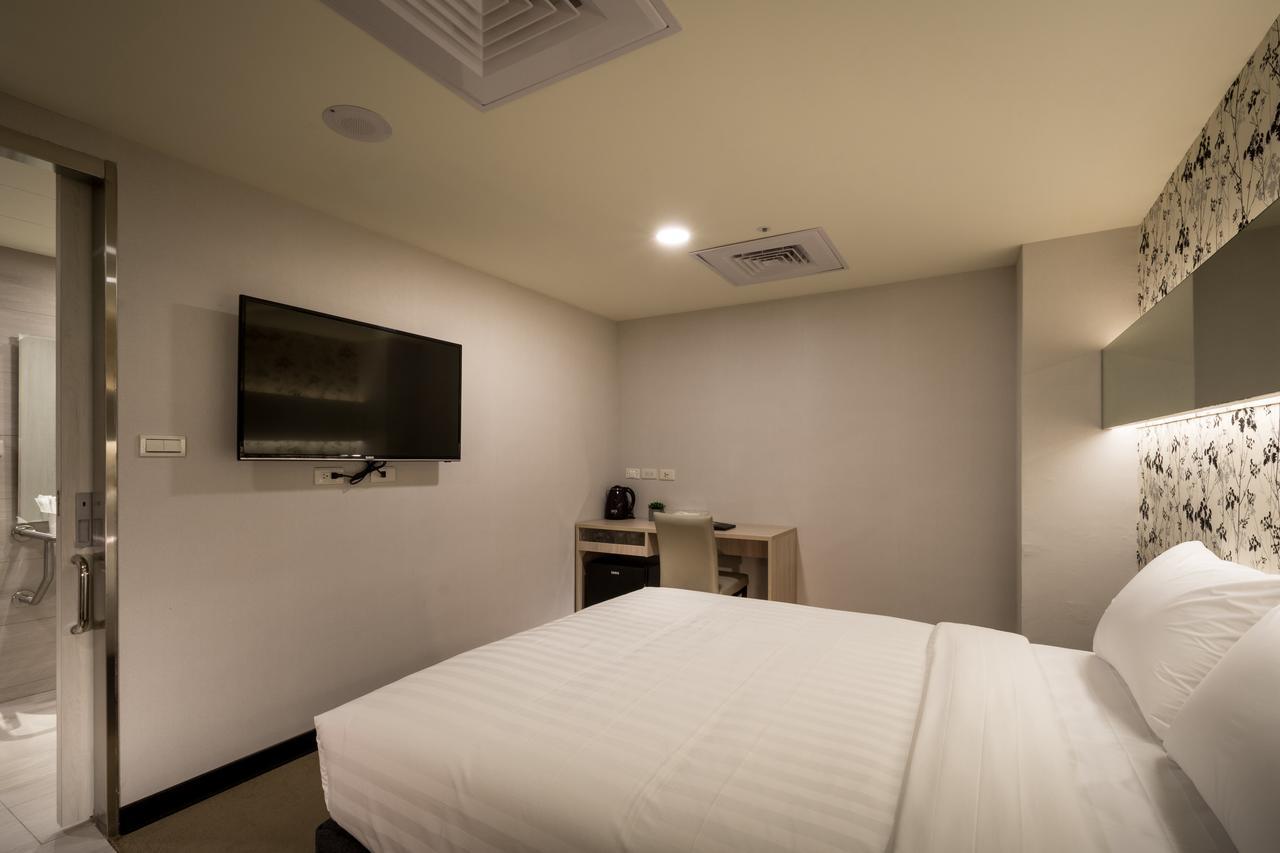 Urhome Hotel Тайбей Екстер'єр фото
